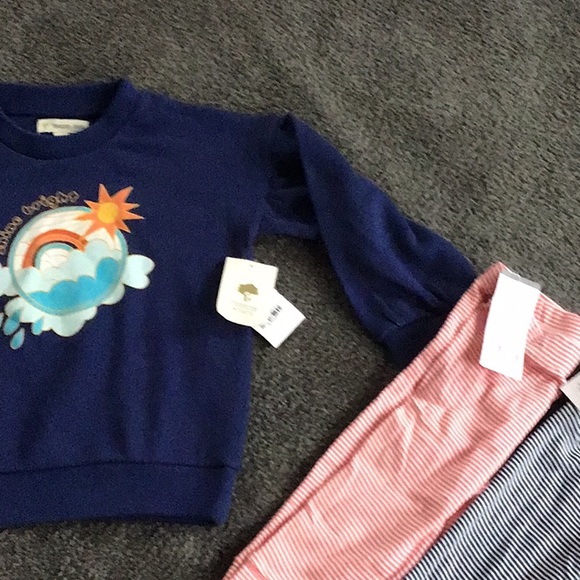 Bundle of Tucker and Tate sweat shirt and 2 pairs of old navy - Picture 7 of 7